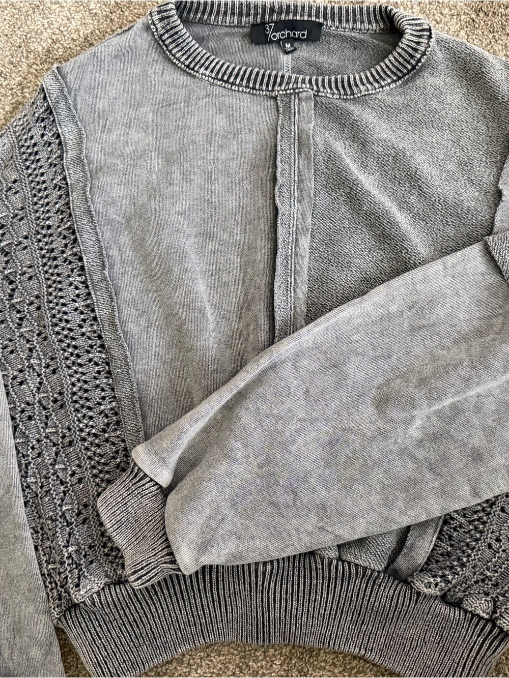 Women's Gray Long Sleeve Knit Sweater